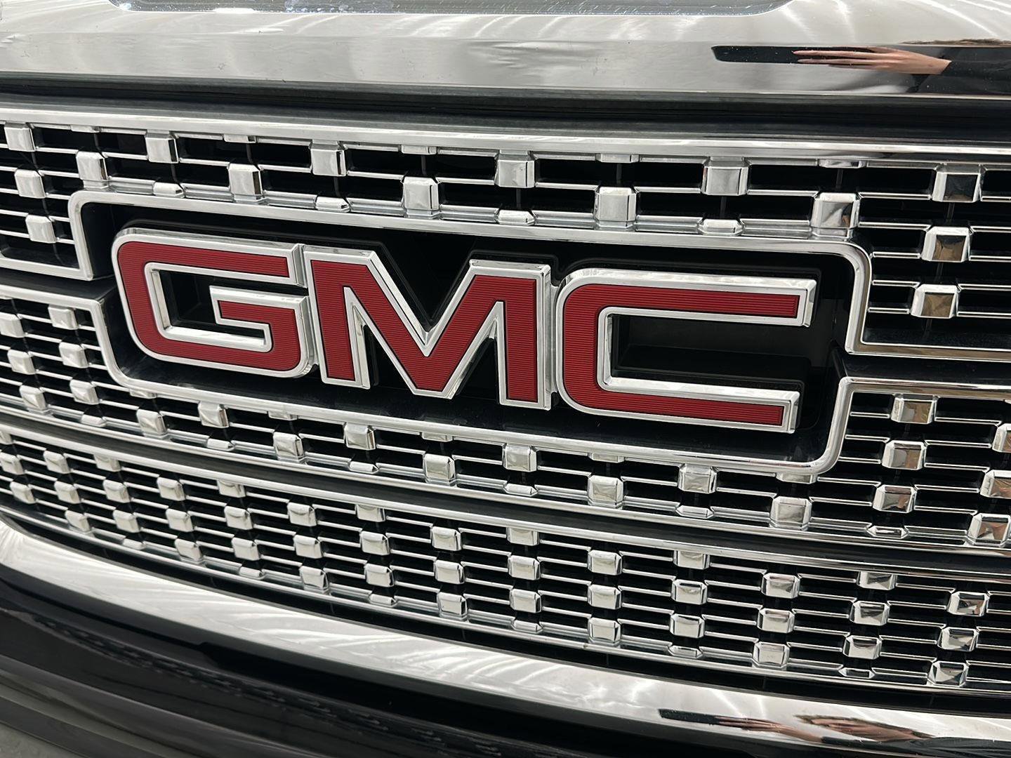 Used 2017 GMC Sierra 1500 Denali AWD/4WD image 29