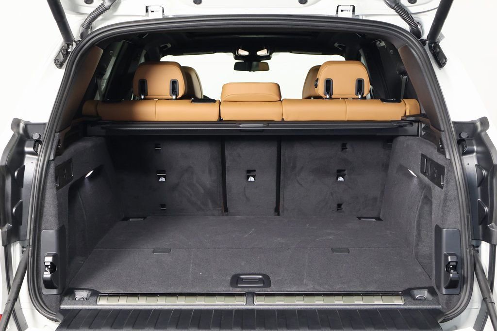 New 2026 BMW X5 xDrive50e w/ Executive Package image 8