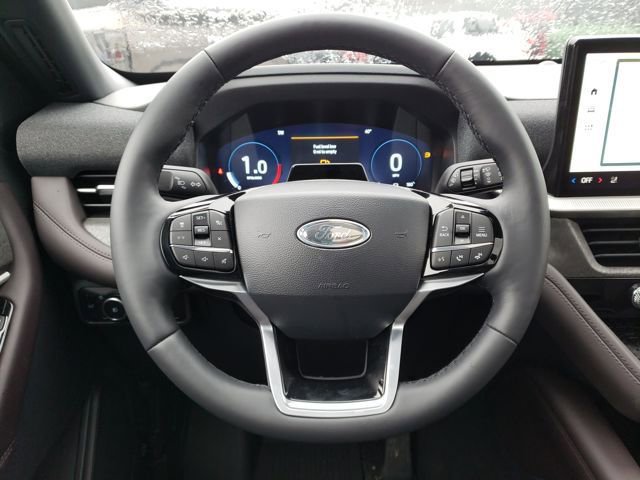 New 2025 Ford Explorer Platinum image 14