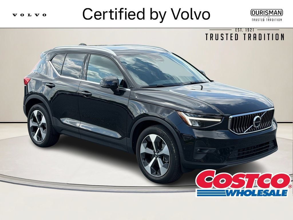 Used 2023 Volvo XC40 B5 Plus w/ Driver Assist Package AWD/4WD image 2
