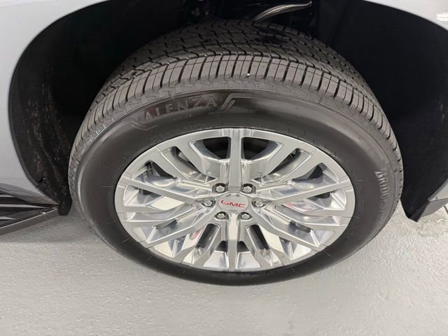 New 2026 GMC Yukon XL Elevation w/ LPO, Floor Liner Package image 4