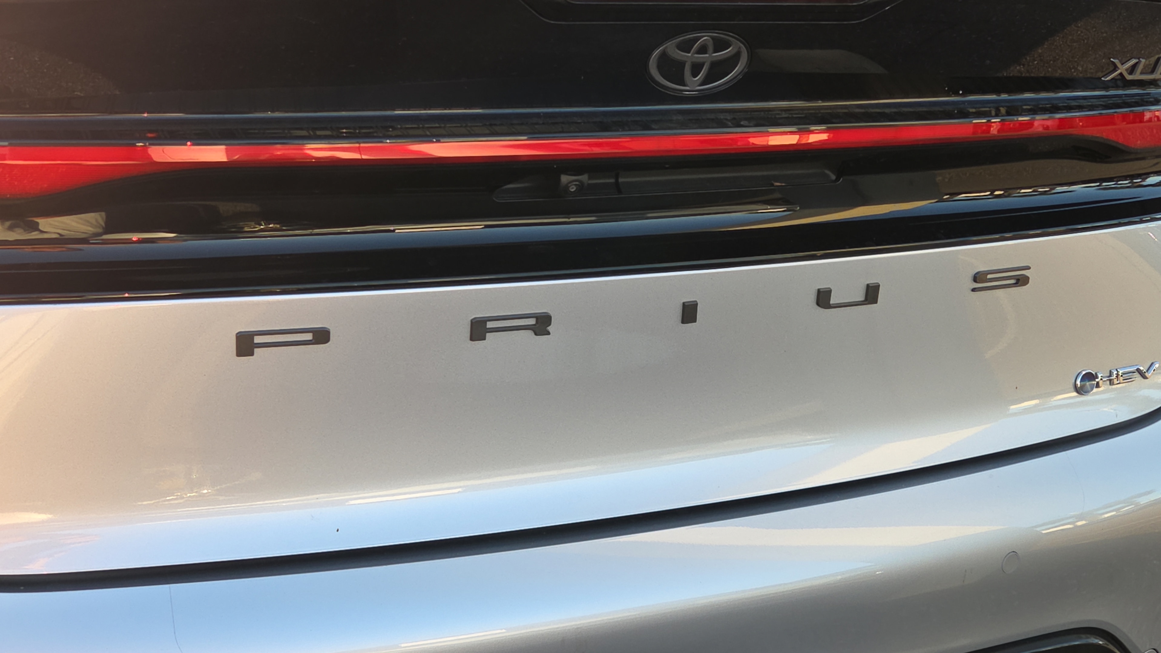 Certified 2024 Toyota Prius XLE FWD image 5