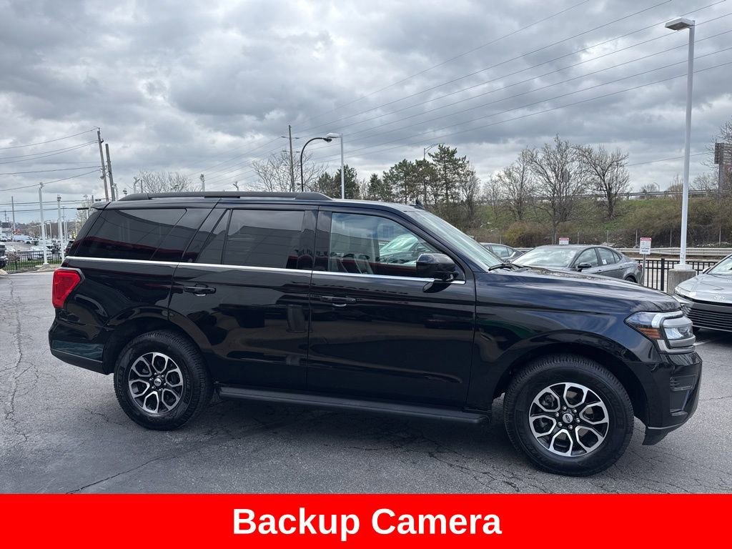 Used 2024 Ford Expedition XLT image 8