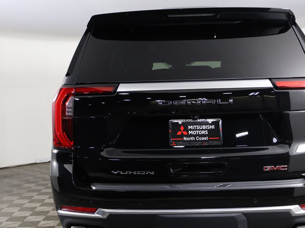Used 2025 GMC Yukon Denali AWD/4WD image 21