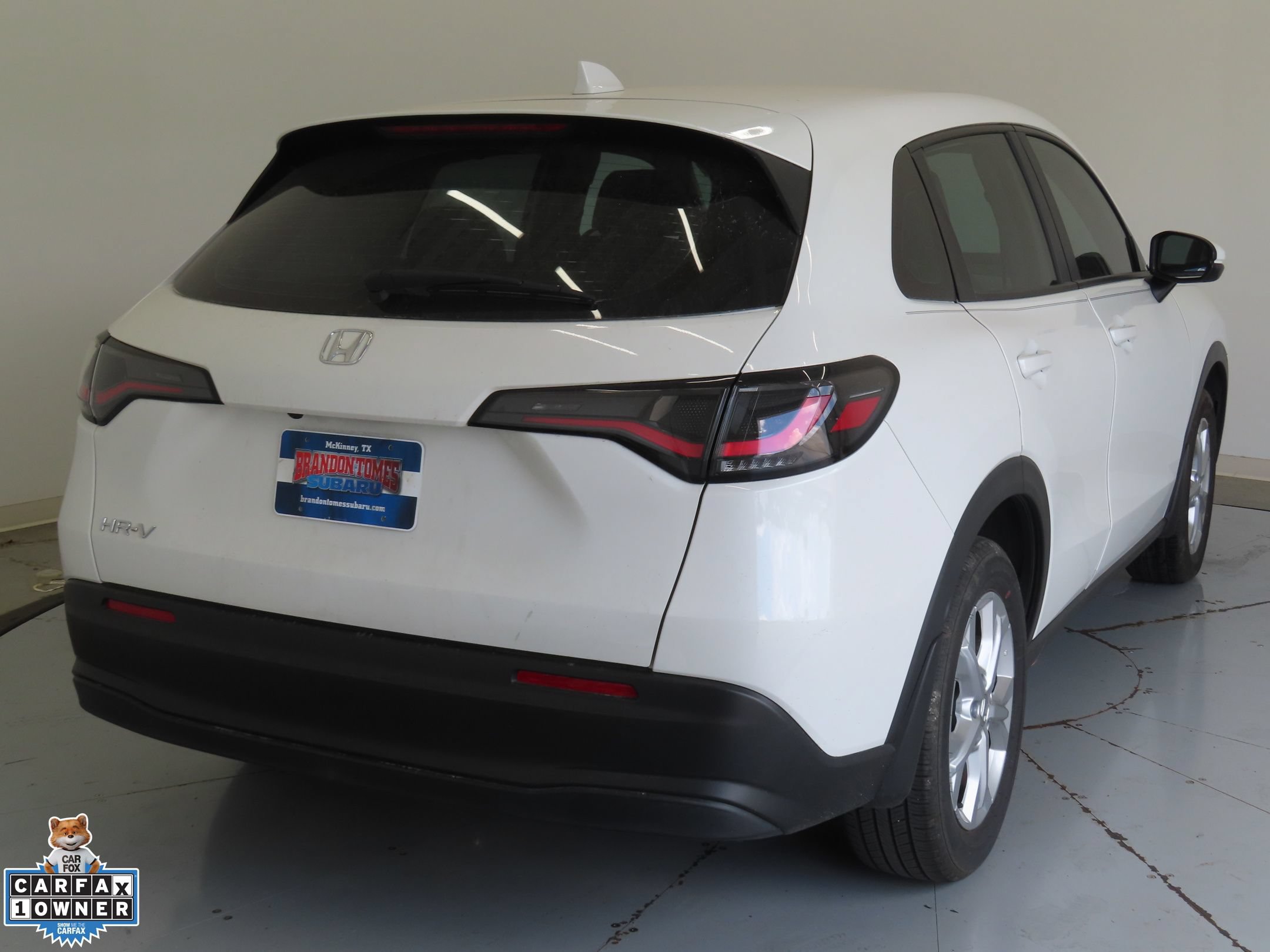 Used 2023 Honda HR-V LX image 3