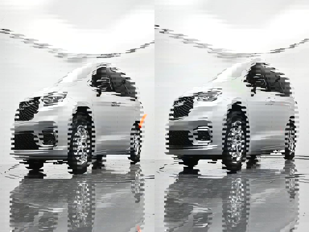 New 2026 Chrysler Pacifica Select image 33