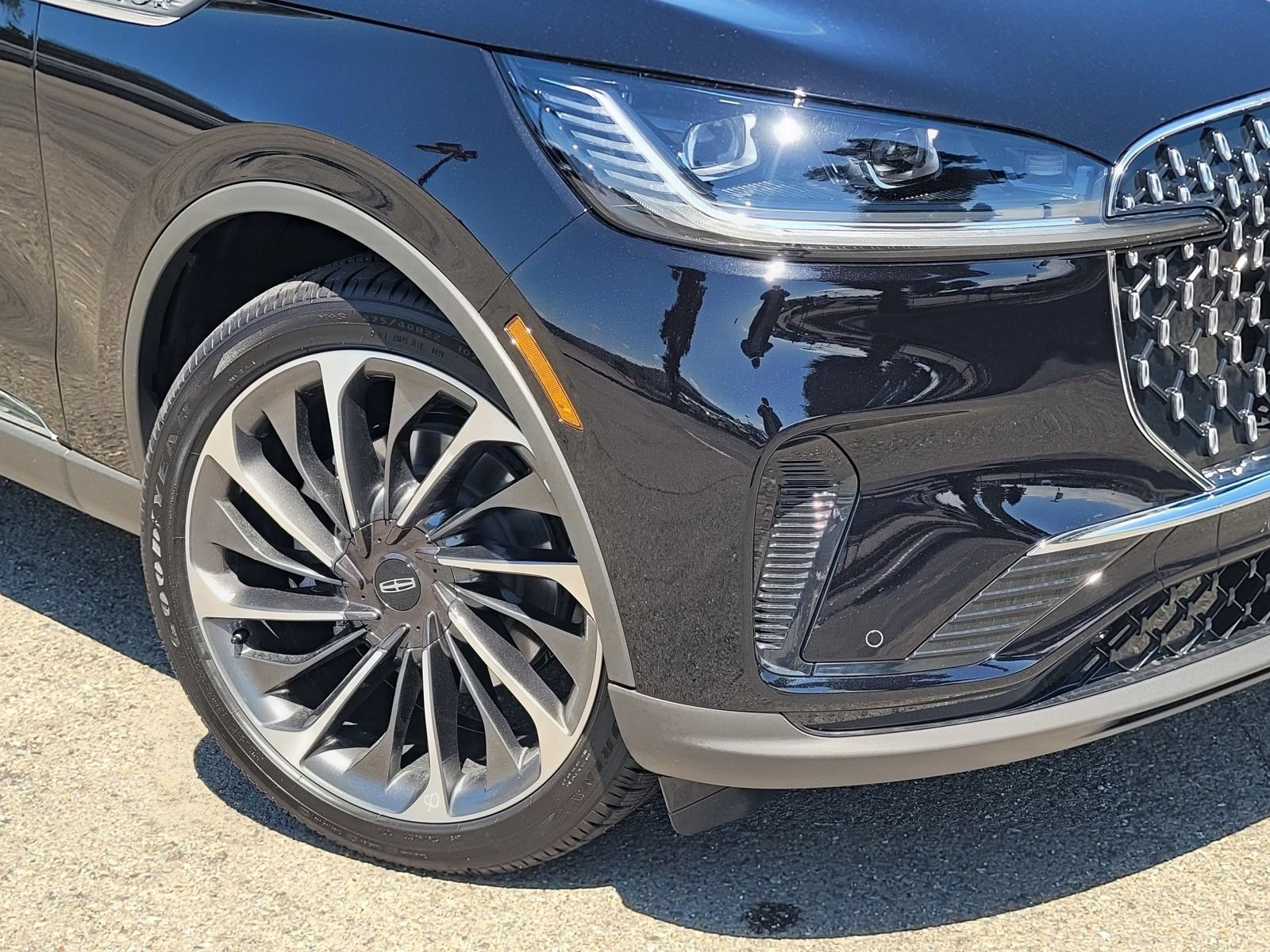 New 2026 Lincoln Aviator Reserve AWD/4WD image 6
