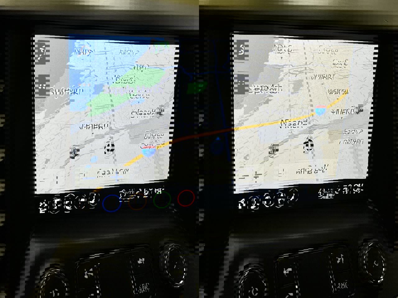 Certified 2023 GMC Acadia SLE w/ Driver Convenience Package image 5