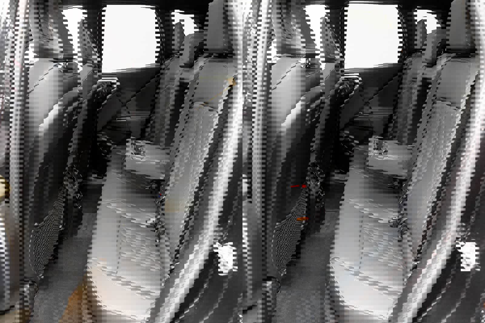 Used 2025 BMW X3 xDrive30i w/ Convenience Package image 12