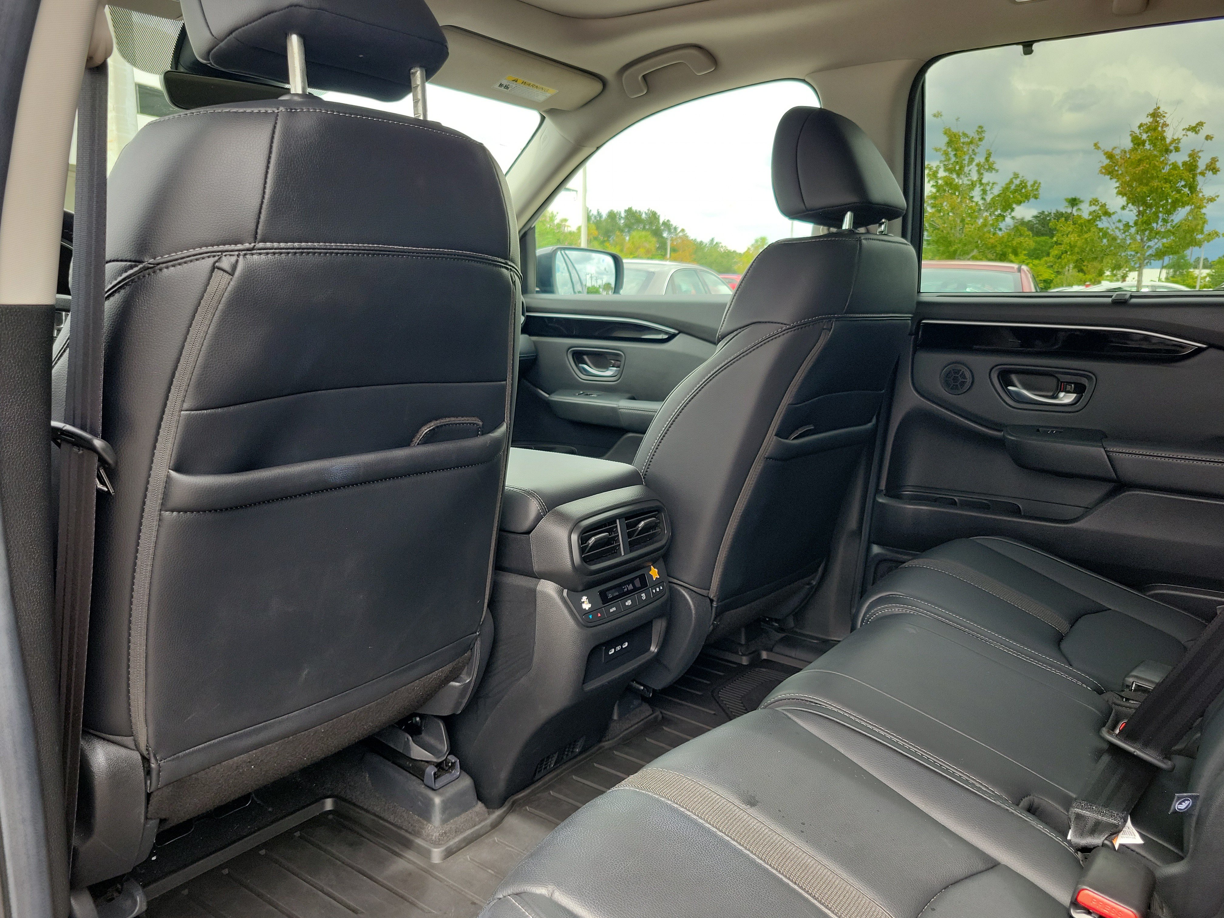 Used 2025 Honda Pilot Touring image 16