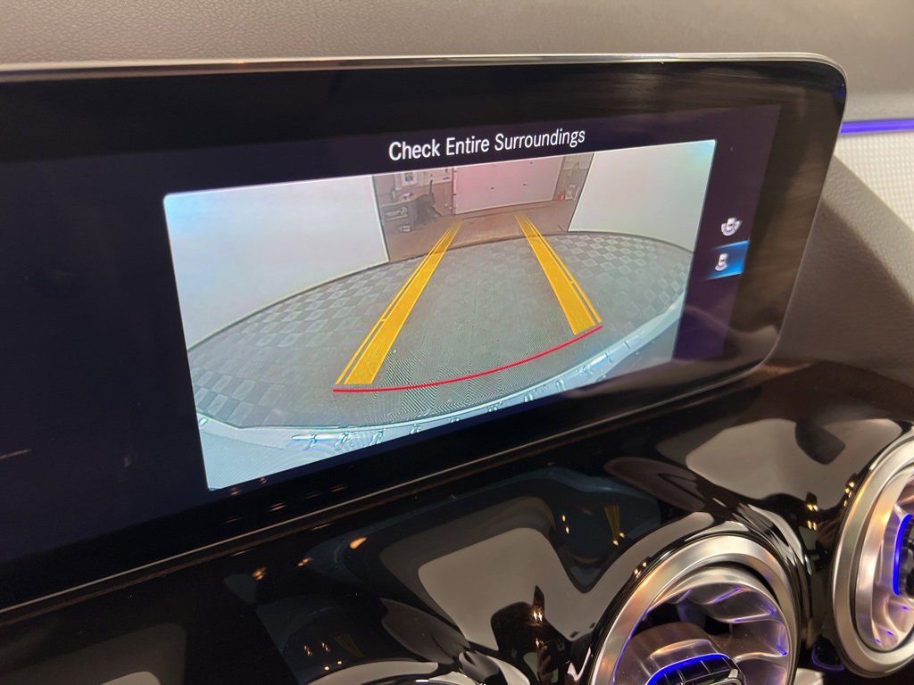 Certified 2022 Mercedes-Benz GLA 250 4MATIC image 9