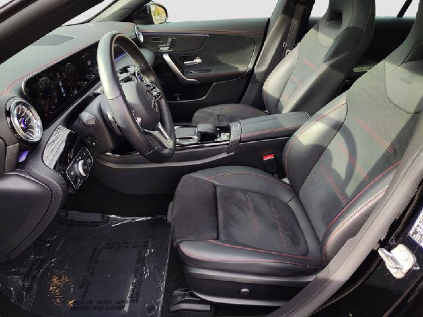 Used 2023 Mercedes-Benz CLA 250 4MATIC image 11