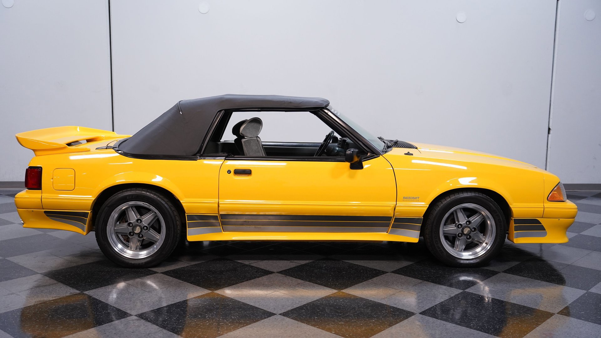 Used 1989 Ford Mustang LX image 12