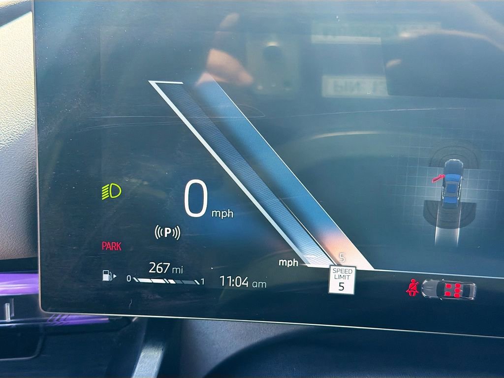 Used 2025 BMW 540i xDrive image 41