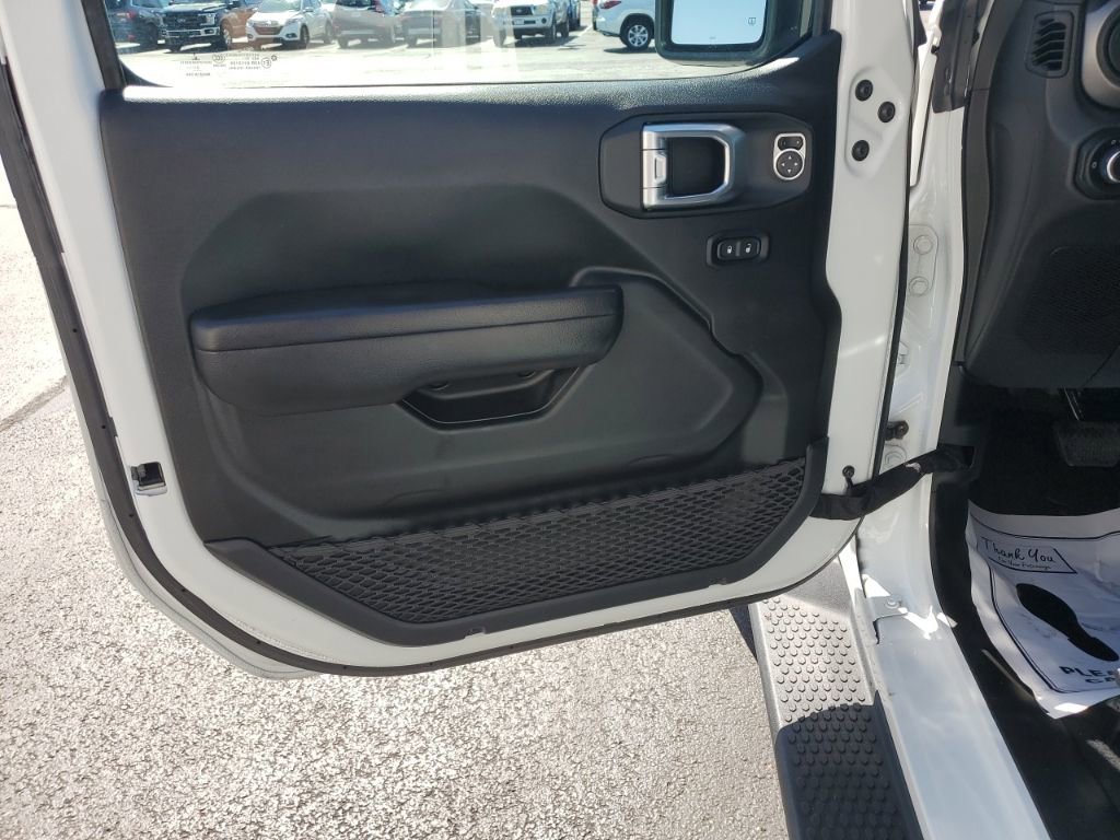 Used 2021 Jeep Wrangler Unlimited Sport image 39