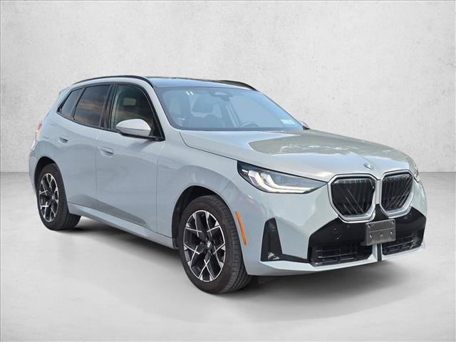 Used 2025 BMW X3 xDrive30i AWD/4WD image 3