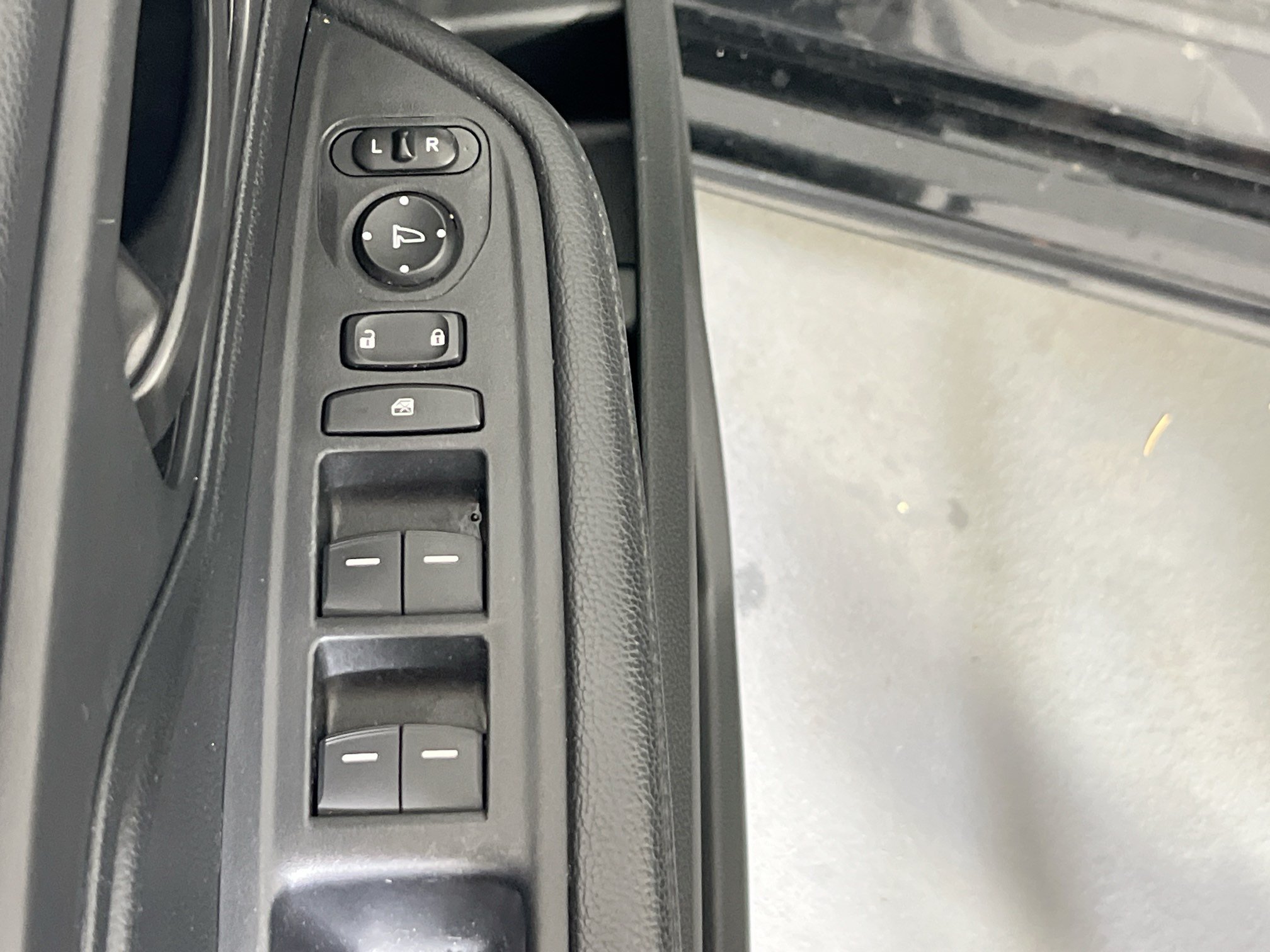 Used 2023 Honda Odyssey Sport image 17