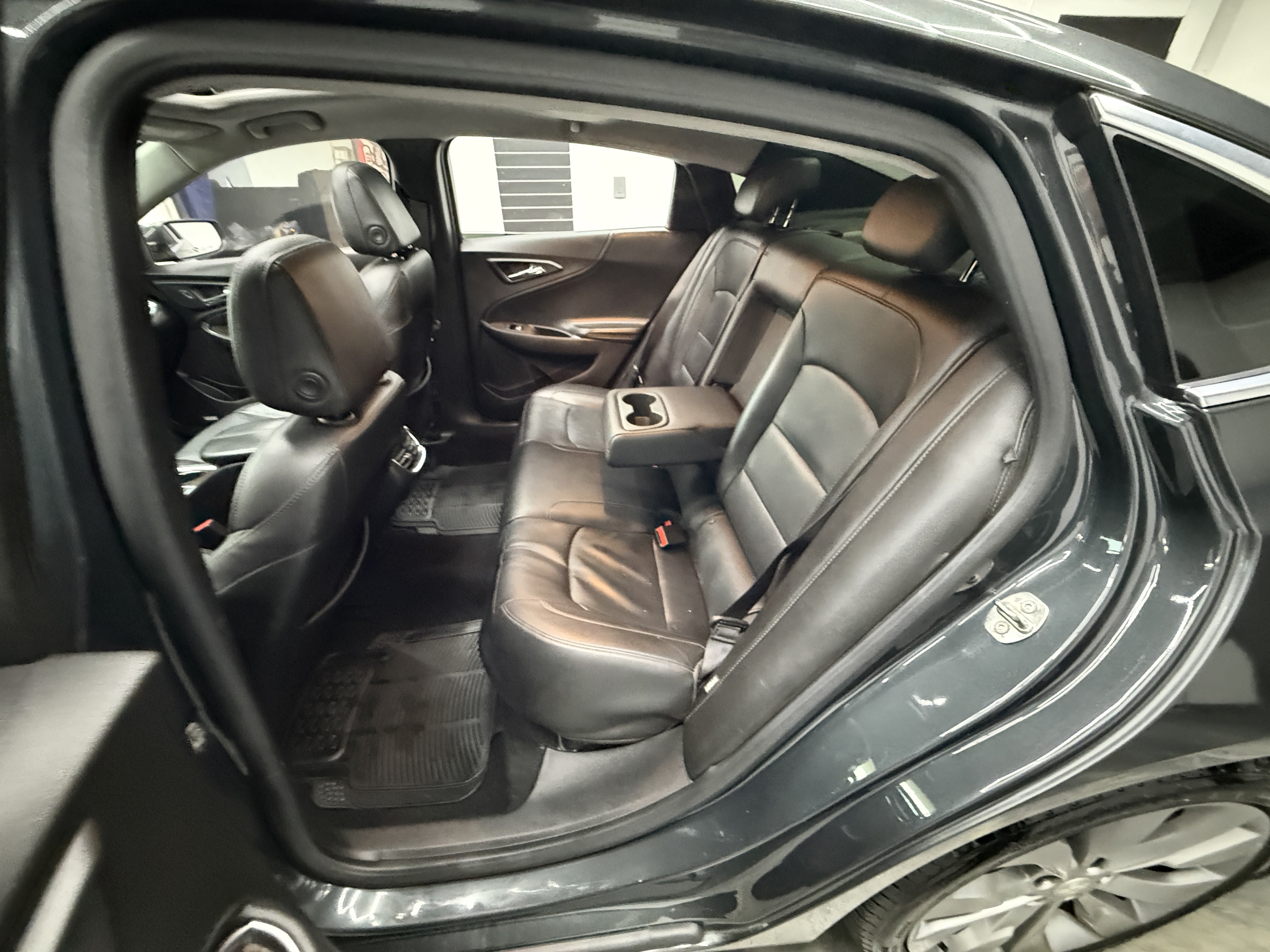 Used 2017 Chevrolet Malibu Premier w/ Premier Sun and Wheel Package FWD image 24