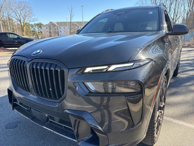 Used 2024 BMW X7 xDrive40i w/ Executive Package image 1