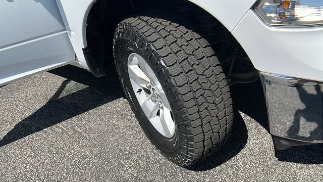 Used 2023 RAM 1500 Classic SLT w/ Electronics Group AWD/4WD image 11