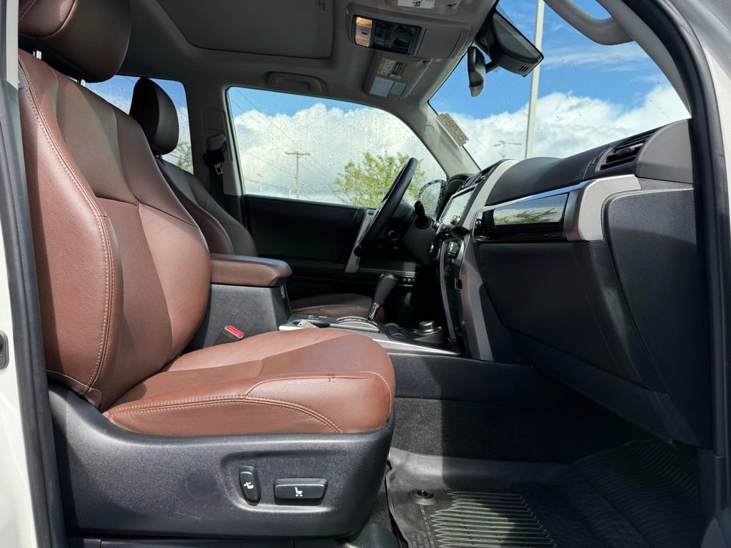 Used 2023 Toyota 4Runner Limited AWD/4WD image 20