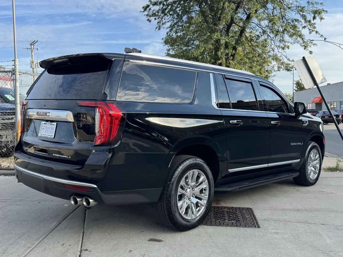 Used 2022 GMC Yukon XL Denali w/ Max Trailering Package image 5