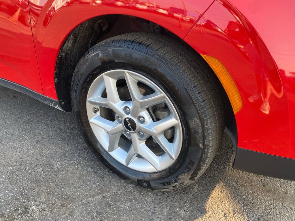 Used 2022 Kia Soul LX w/ Technology Package FWD image 24