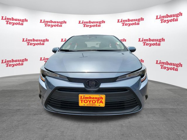 Used 2025 Toyota Corolla LE FWD image 18