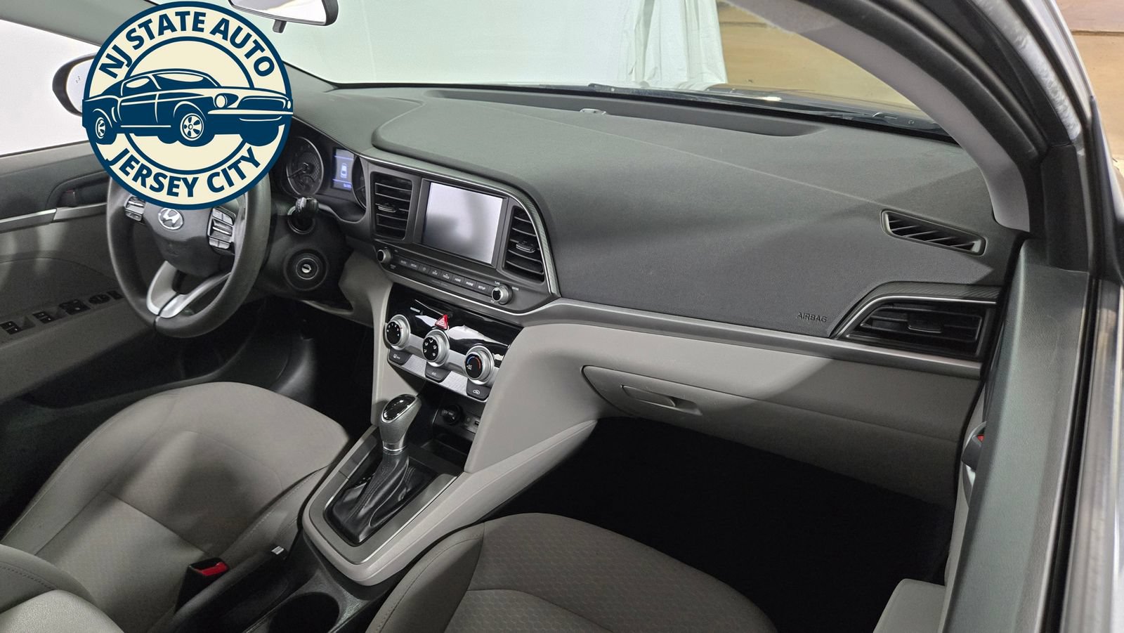 Used 2019 Hyundai Elantra SEL FWD image 33