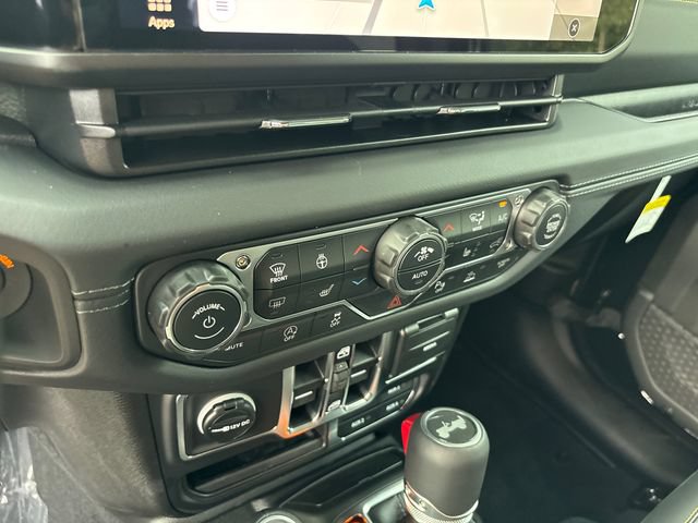 New 2027 Jeep Wrangler Unlimited Sahara AWD/4WD image 22