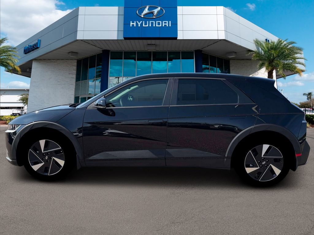 New 2026 Hyundai Ioniq 5 SEL RWD image 3