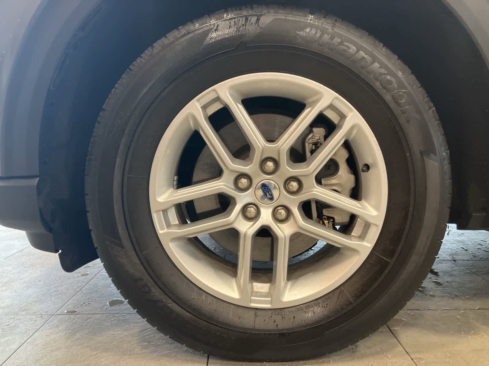Used 2025 Ford Explorer Active image 9