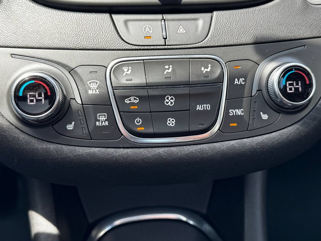 Used 2023 Chevrolet Malibu LT w/ Driver Confidence Package FWD image 19