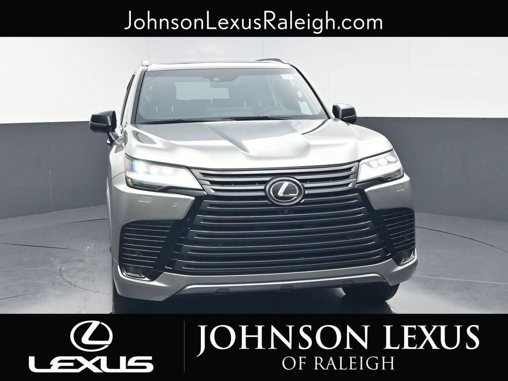 Used 2023 Lexus LX 600 4WD w/ Appearance Package image 4