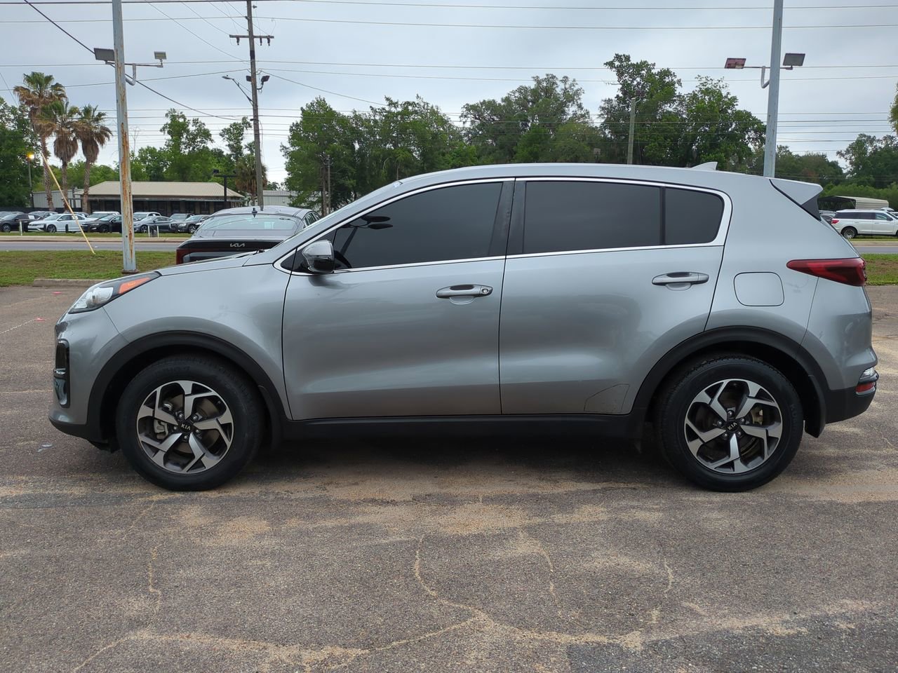 Certified 2020 Kia Sportage LX w/ LX Popular Package FWD image 8