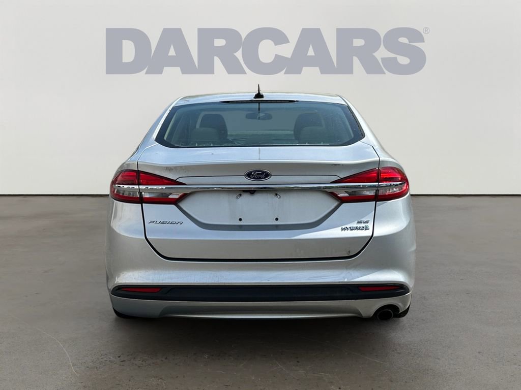 Used 2018 Ford Fusion SE image 6