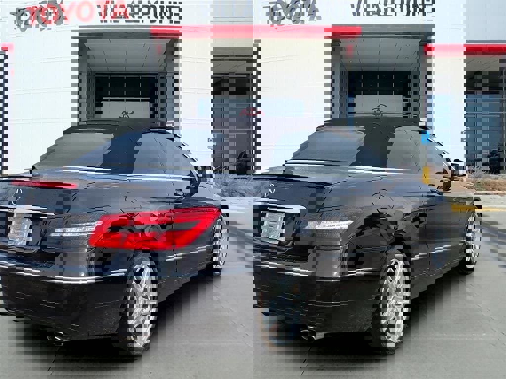 Used 2013 Mercedes-Benz E 350 Cabriolet image 4