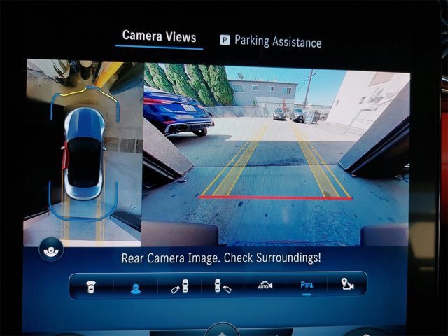 Used 2022 Mercedes-Benz SL 63 AMG 4MATIC w/ Driver Assistance Package image 27