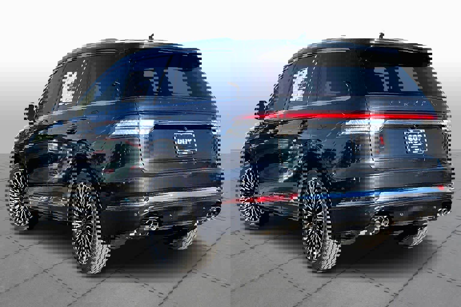 Used 2020 Lincoln Aviator Black Label w/ Dynamic Handling Package image 12