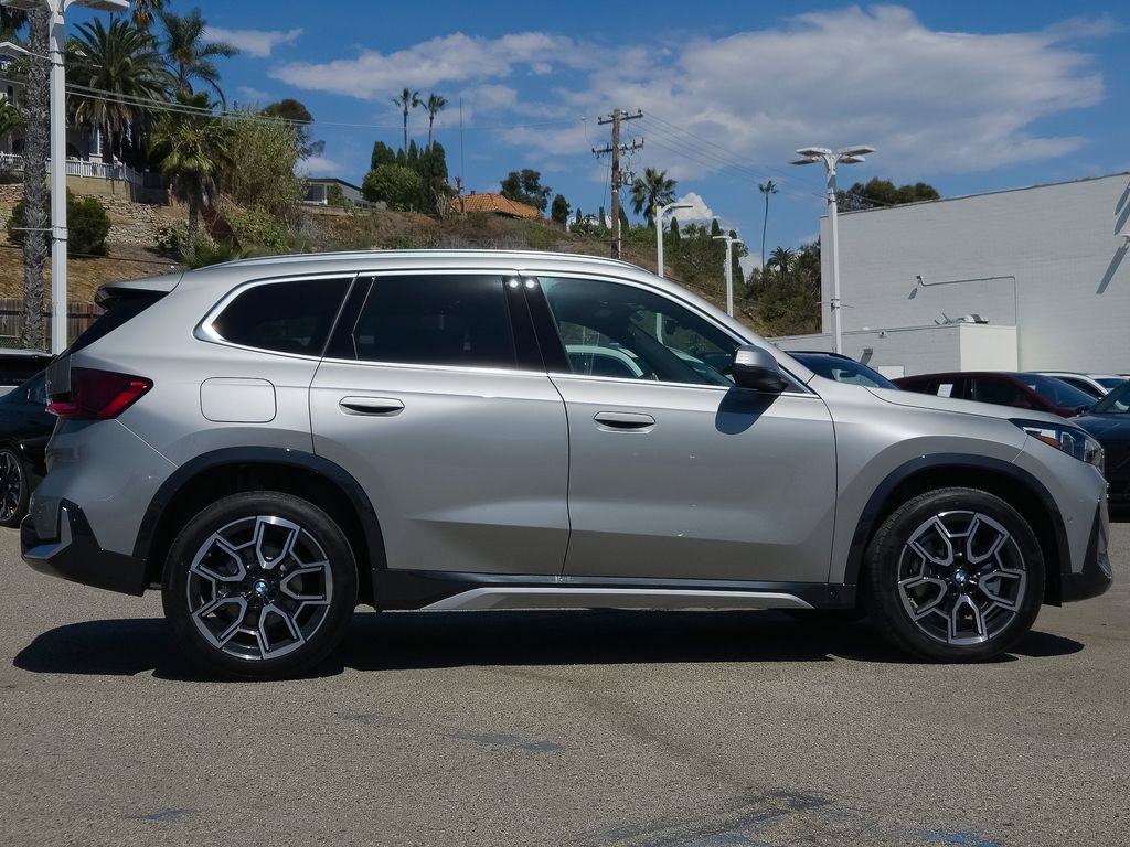 New 2026 BMW X1 xDrive28i w/ Convenience Package AWD/4WD image 3