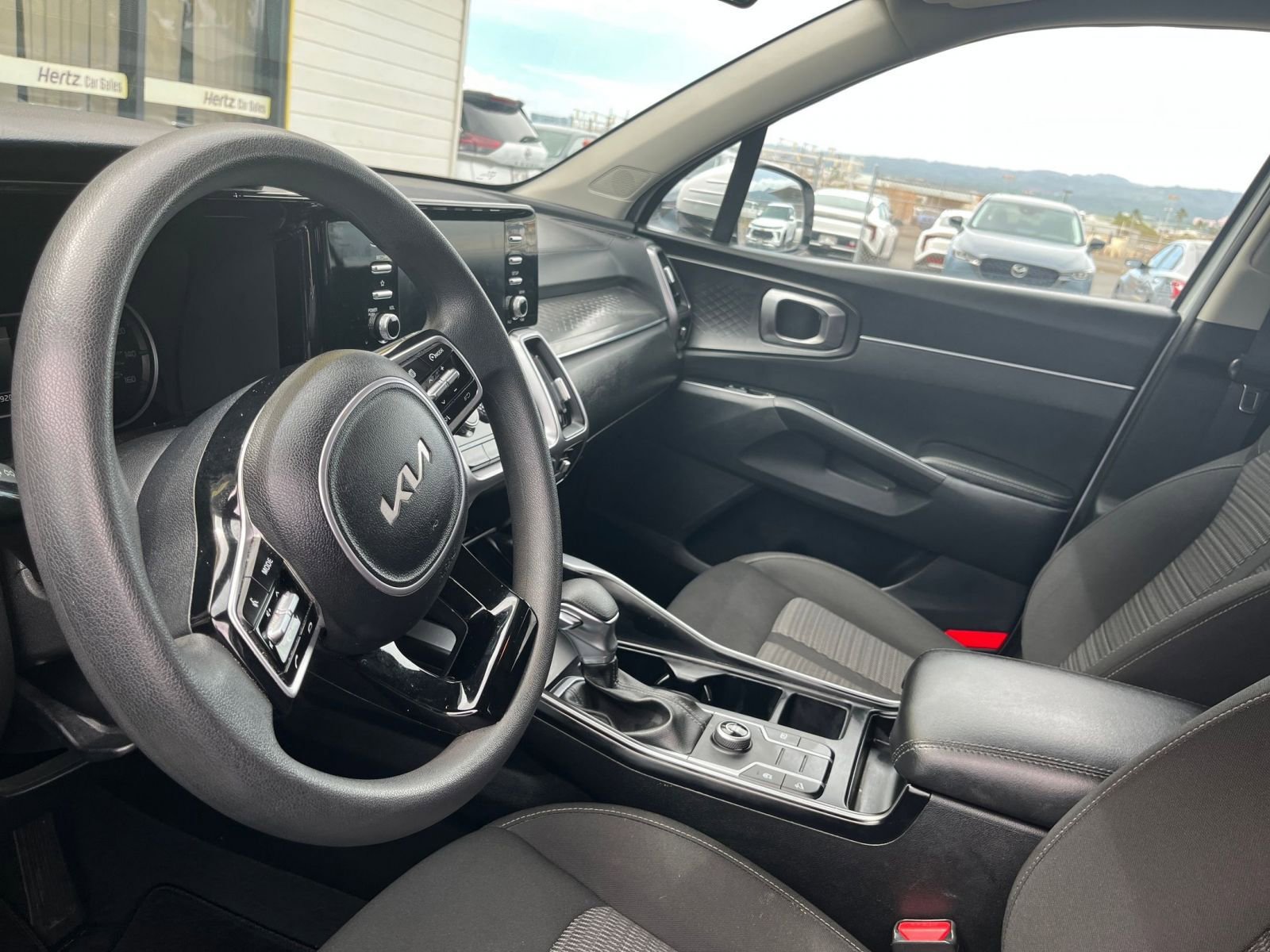 Used 2023 Kia Sorento LX image 35