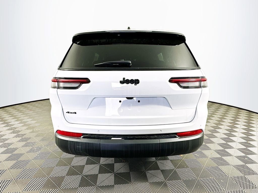 New 2025 Jeep Grand Cherokee L Altitude image 8