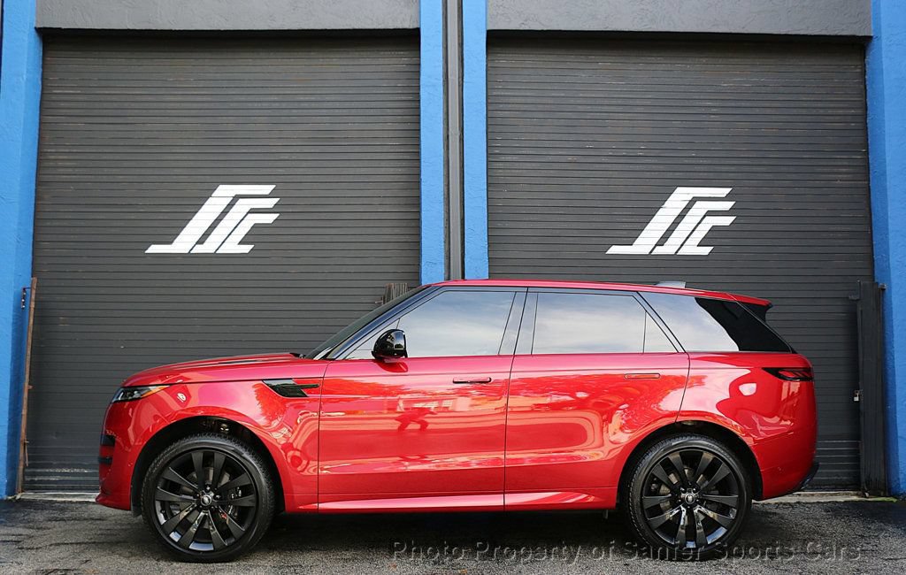 Used 2024 Land Rover Range Rover Sport Dynamic SE AWD/4WD image 2