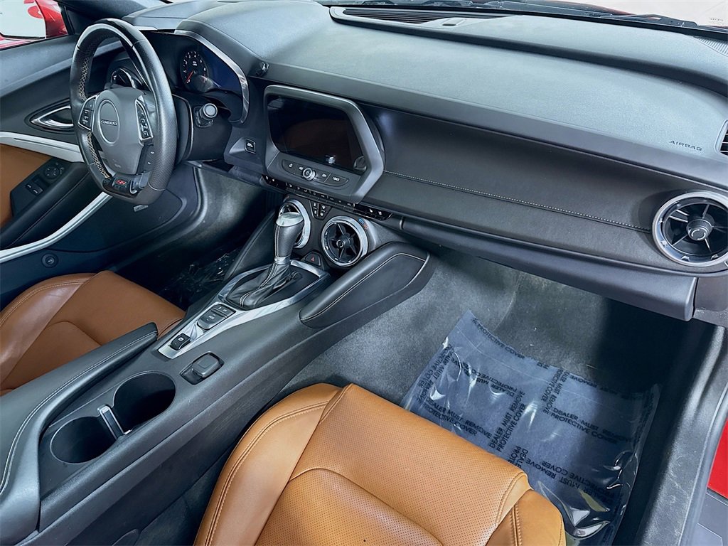 Used 2016 Chevrolet Camaro SS image 33