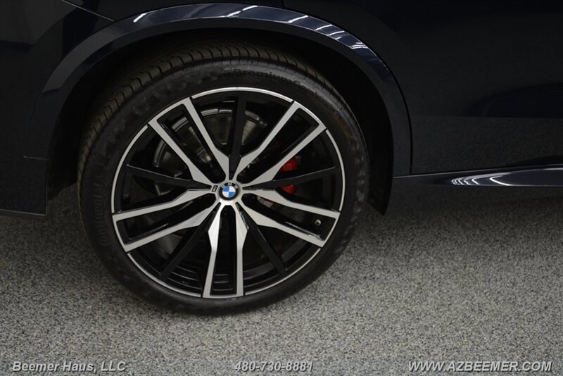 Used 2022 BMW X5 xDrive40i w/ M Sport Package AWD/4WD image 44