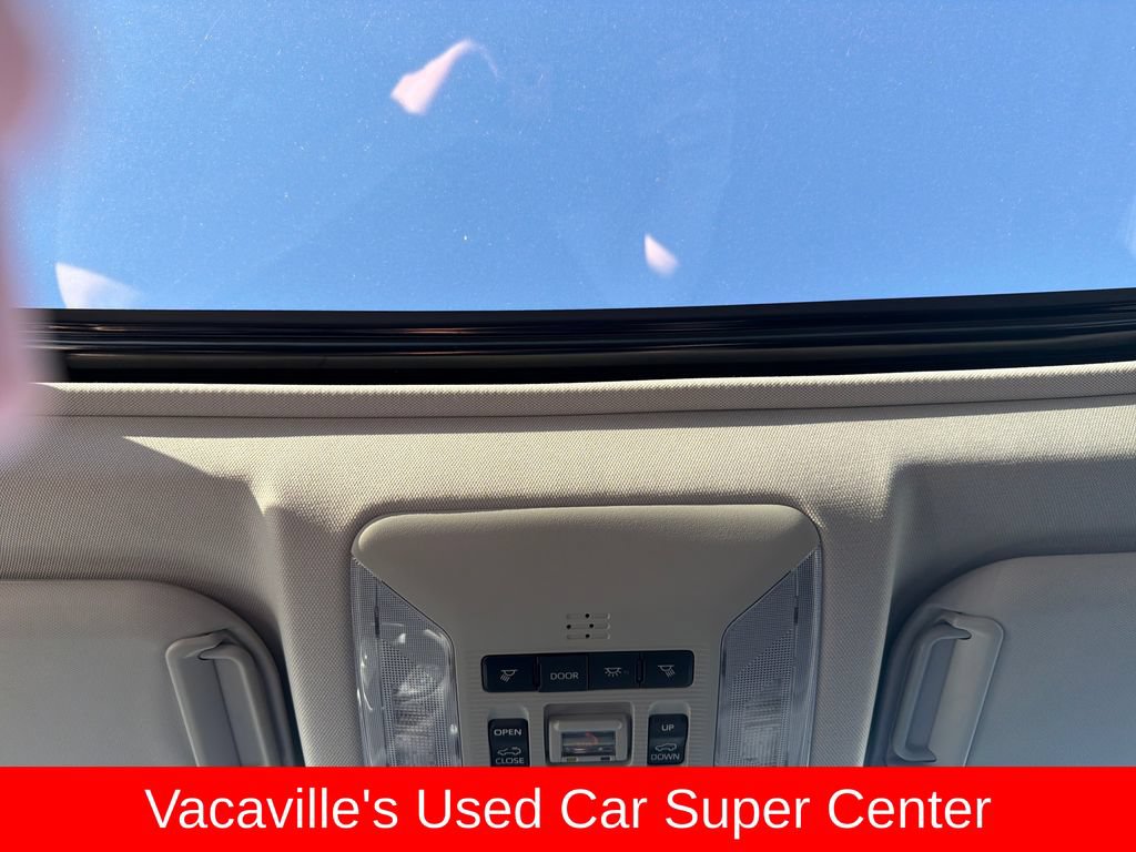 Used 2023 Toyota RAV4 XLE Premium AWD/4WD image 21