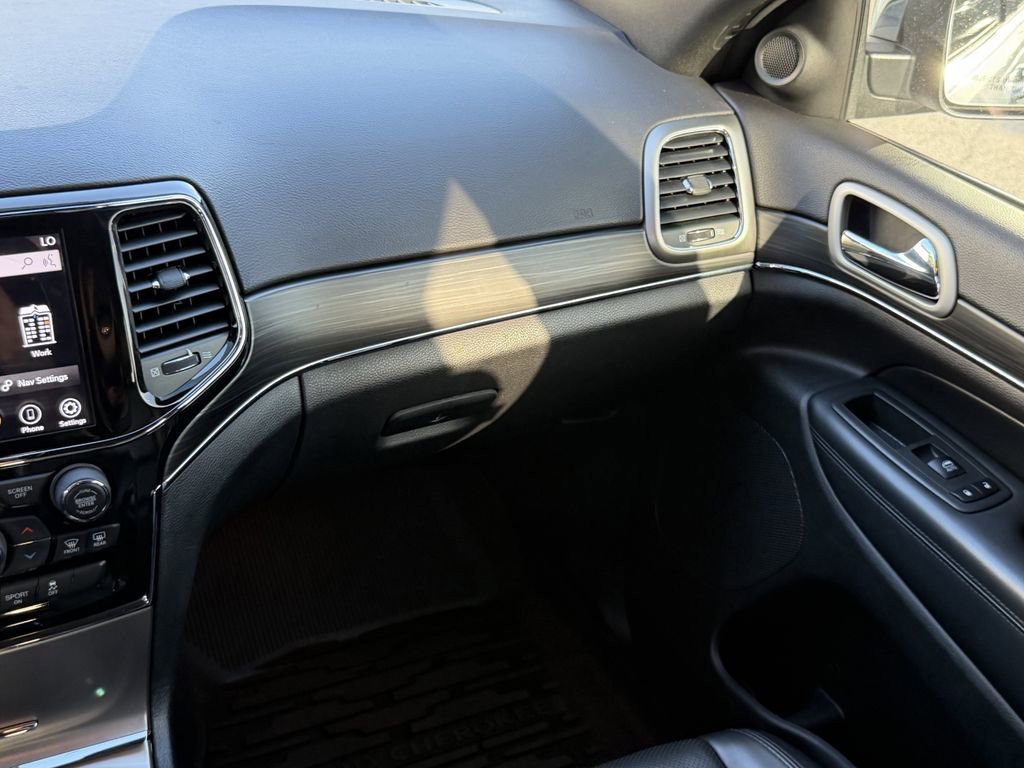 Used 2021 Jeep Grand Cherokee Limited w/ Luxury Group II RWD image 15