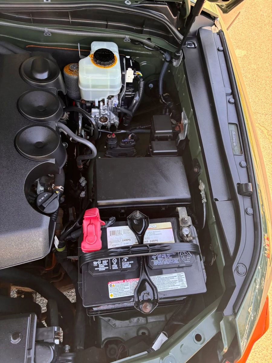 Used 2014 Toyota FJ Cruiser 4WD w/ Upgrade Package image 42