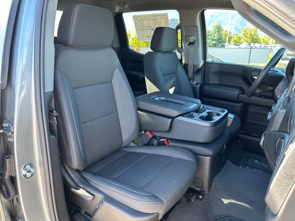 New 2026 Chevrolet Silverado 1500 Custom w/ Turbomax Blackout Package AWD/4WD image 18