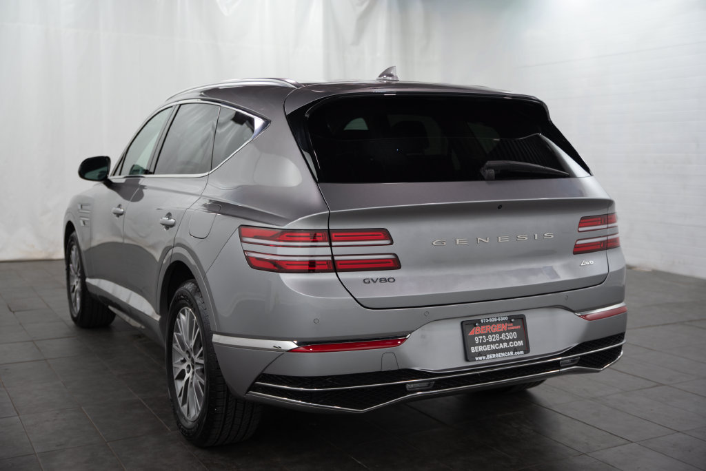 Used 2025 Genesis GV80 2.5T Standard AWD/4WD image 9